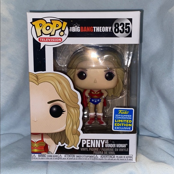 Penny as Wonder Woman “The Big Bang Theory” Exclusive Funko POP! - Picture 1 of 2